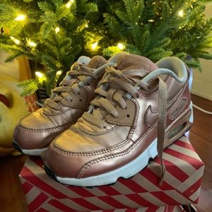 Rose gold air Max